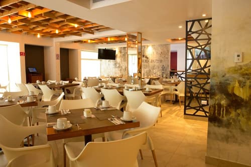 Ambiance Suites Cancun, Restaurant