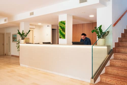 Hotel Florida, Reception