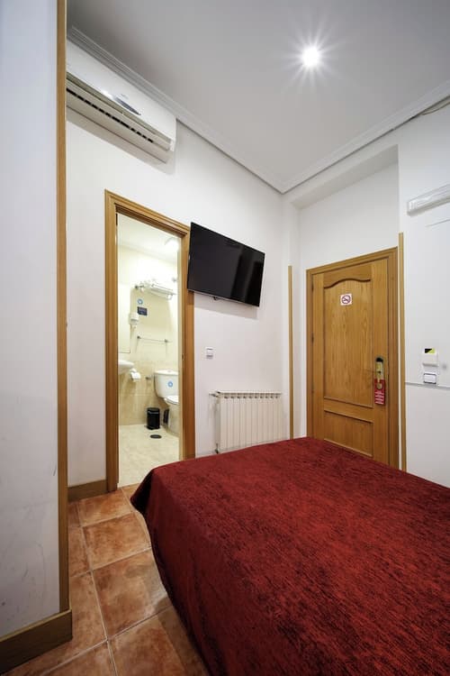 Hostal Las Fuentes - Adults Only, Room