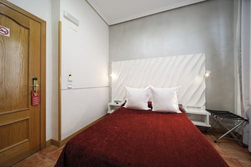 Hostal Las Fuentes - Adults Only, Room