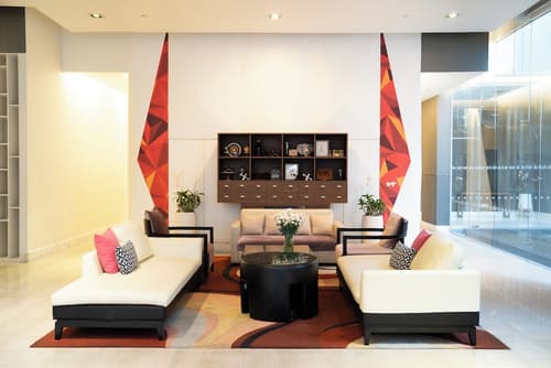 Paradox Bangkok Sukhumvit, Lobby sitting area