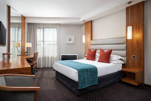 Premier Hotel OR Tambo, Room