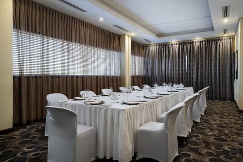 Premier Hotel OR Tambo, Banquet hall