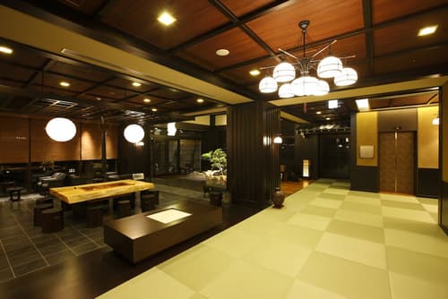 Hida Hanasatonoyu Takayama Ouan, Interior entrance