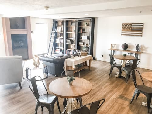 Red Sands Hotel, Lobby