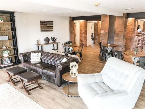 Red Sands Hotel, Lobby