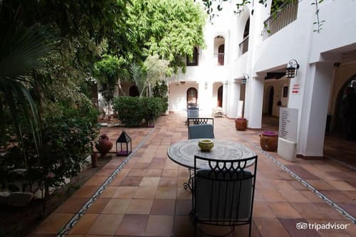Hotel Dar el Bhar, Interior entrance