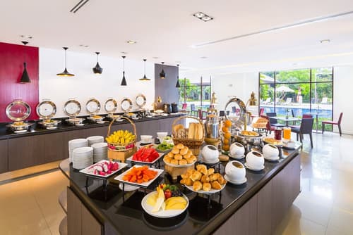 ibis Bangkok Riverside, Restaurant