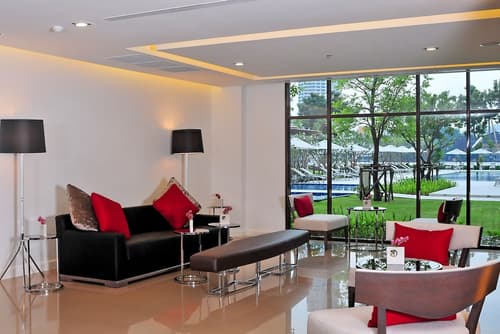 ibis Bangkok Riverside, Lobby sitting area