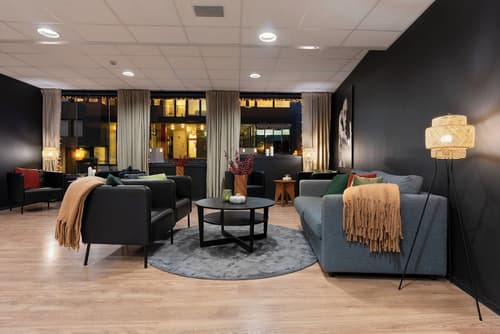 Enter Skansen Hotel, Primary image