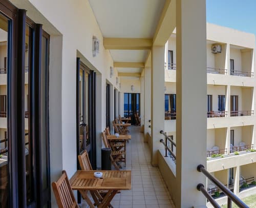 Hotel Horta, Balcony