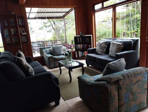 Cala Lodge, Reception