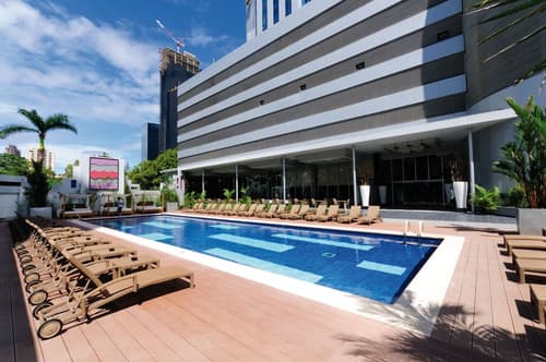 Hotel Riu Plaza Panama, Pool