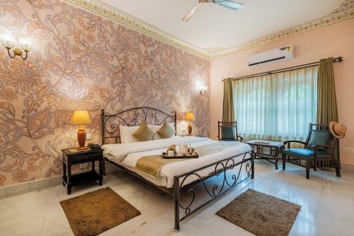 Suryaa Villa - A City Centre Hotel, Room