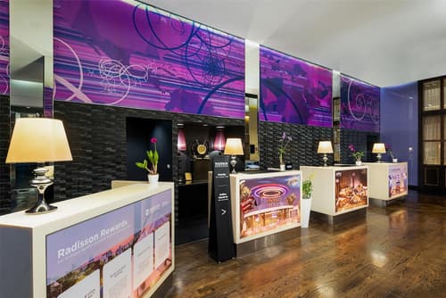 Radisson Suites Bangkok Sukhumvit, Lobby