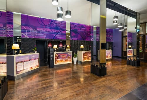 Radisson Suites Bangkok Sukhumvit, Lobby