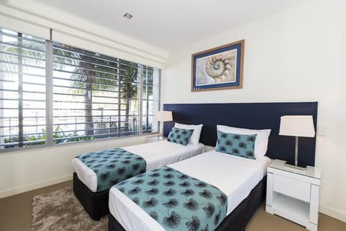 Peppers Blue on Blue, Room