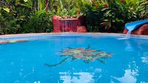 Blue River Resort & Hot Springs, Outdoor pool