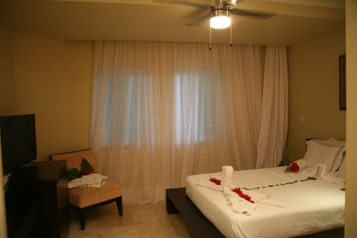 The Atrium Resort, Room