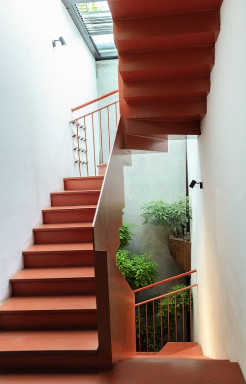 Draha Halong Hotel - Serenity, Charm and Nature - Preferred by Western Travelers, Interior entrance