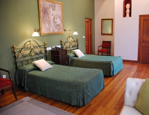 Hotel Alvar Fañez, Room