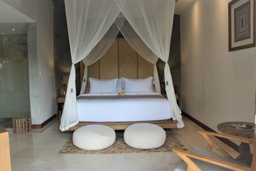 Purana Suite Ubud, Room
