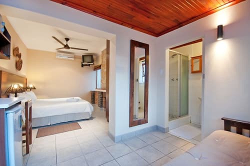 Africa Beach B&B, Room