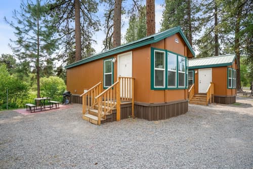 Crater Lake Resort, Room