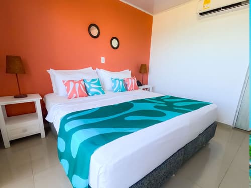 Caribbean Coral, Room