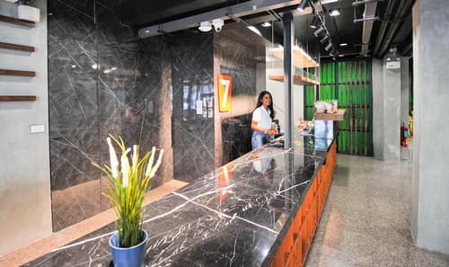 7 Days Premium Hotel at Icon Siam Station, Interior entrance