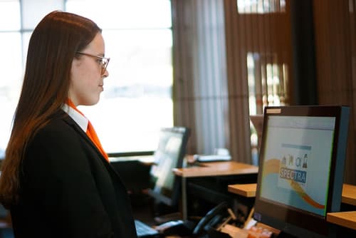 HHE Express Hotel, Reception