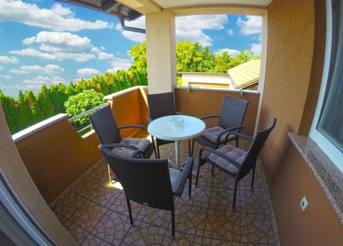 Apartments and Rooms Rea, Room