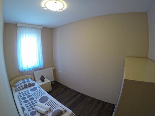 Apartments and Rooms Rea, Room