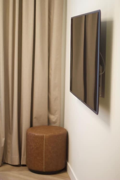 Chevron Design Hotel Prague, Television