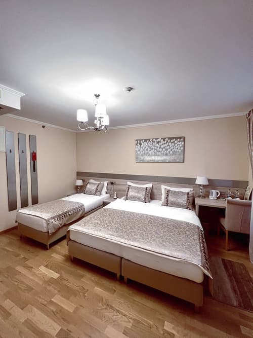 Benjamin Hotel, Room