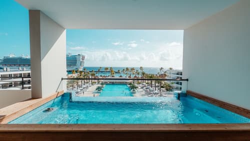 Mangrove Beach Corendon Curacao All-Inclusive Resort, Curio by Hilton, Room