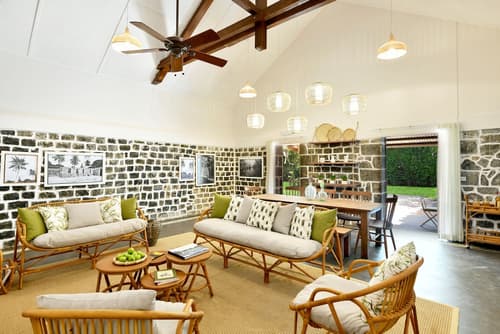 Kaz'alala Hosted B&B, Lobby sitting area