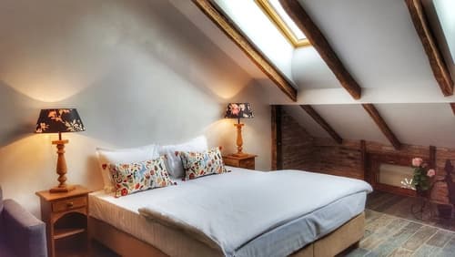 Windmill Studios, Room