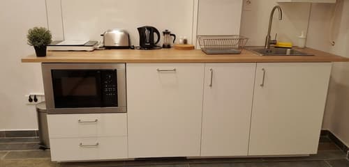 Windmill Studios, Private kitchenette