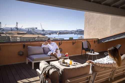 Hôtel L'Eautel Toulon Port, Terrace/patio