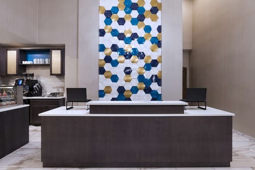 Hyatt Place Tulsa Downtown, Lobby