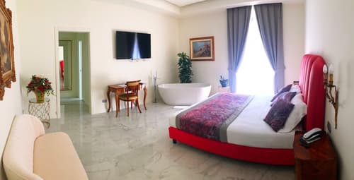 Palazzo Firenze, Room