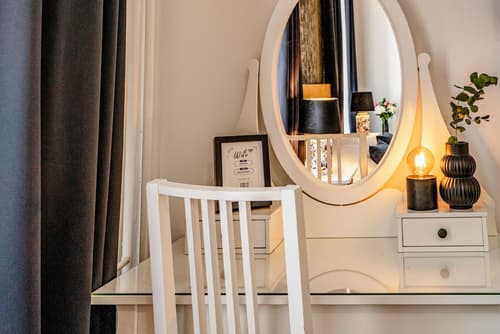 BlueBell Hotel, Room