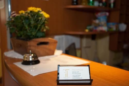 Hotel Taxis Bratislava, Reception