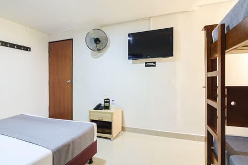 Hotel Colombia Avenida, Room