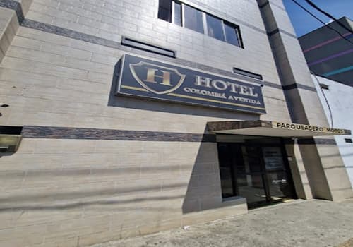 Hotel Colombia Avenida, Front of property