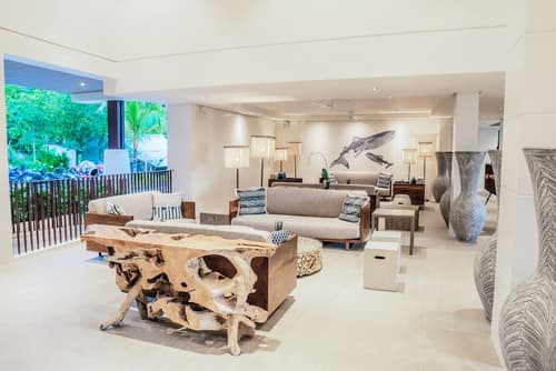 Charlie's El Nido, Lobby