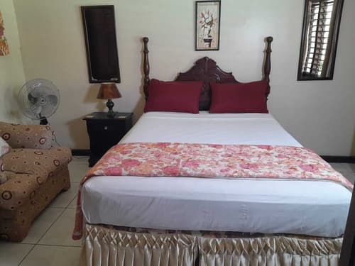Comfort Kingdom Villa Bed & Breakfast, Room