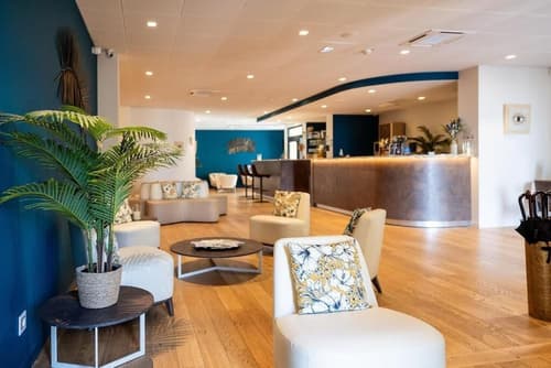 Hôtel Le Bastia, Lobby sitting area