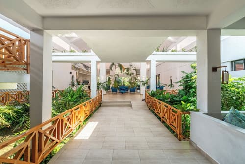 Diani Sea Resort, Lobby